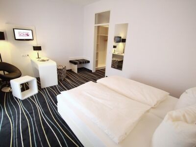 Hotel Sure By Western 3*